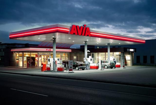 Garage Schreuder - AVIA - Tankstation - Verkoop bezine en diesel